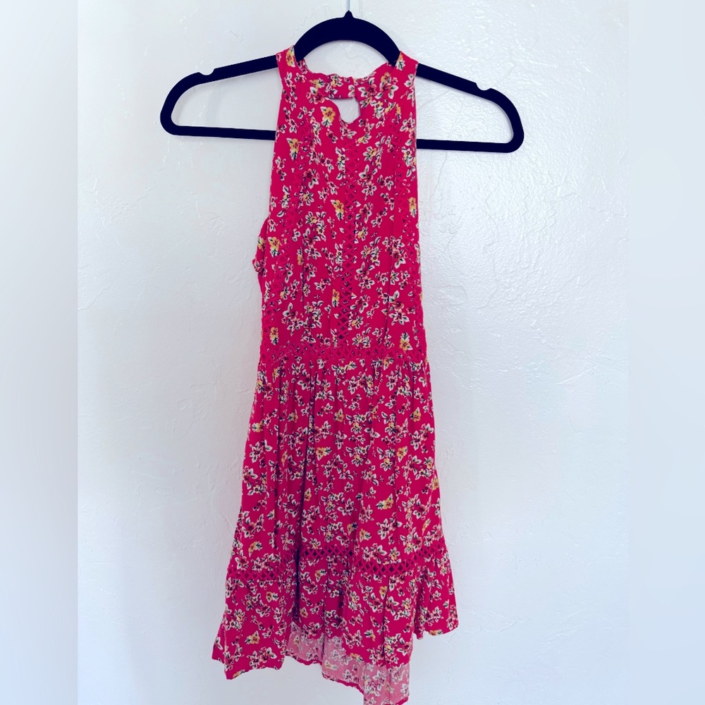 Red flowery open-back summer midi dress